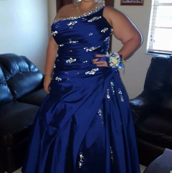 navy blue prom dresses plus size